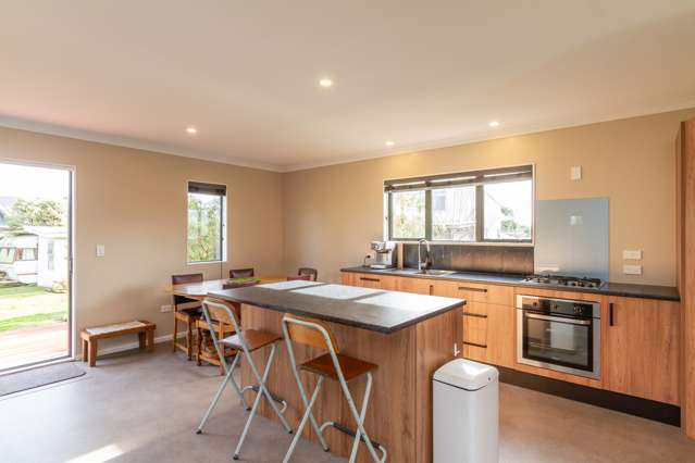 22 Kiharoa Street Otaki Beach_2