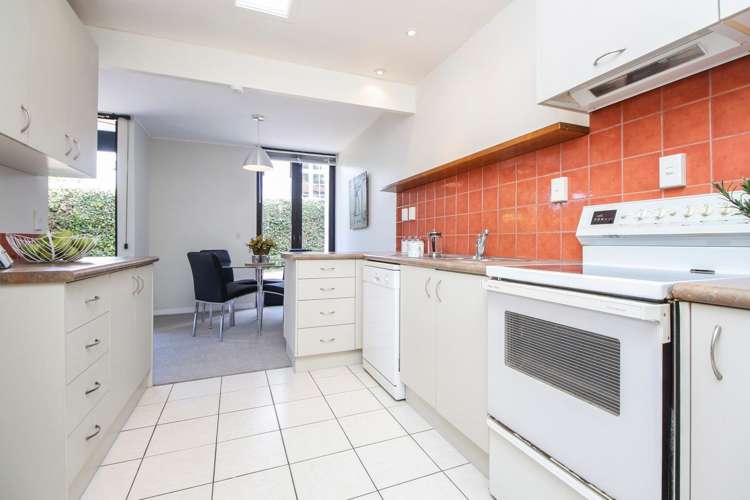 14b Liverpool Street Epsom_13