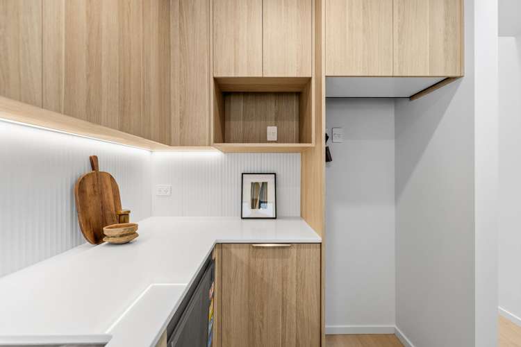 2/8 Mayfair Street Riccarton_11