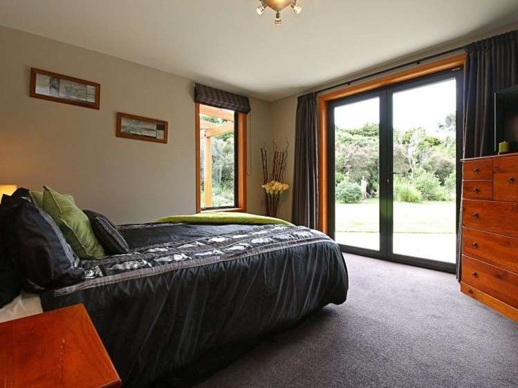 53 Matua Grove Otatara_14
