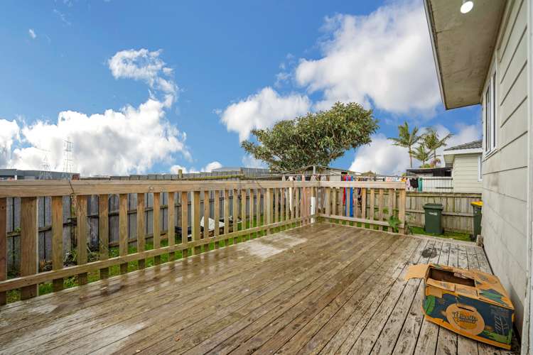 2/30 Coombe Avenue Otara_16