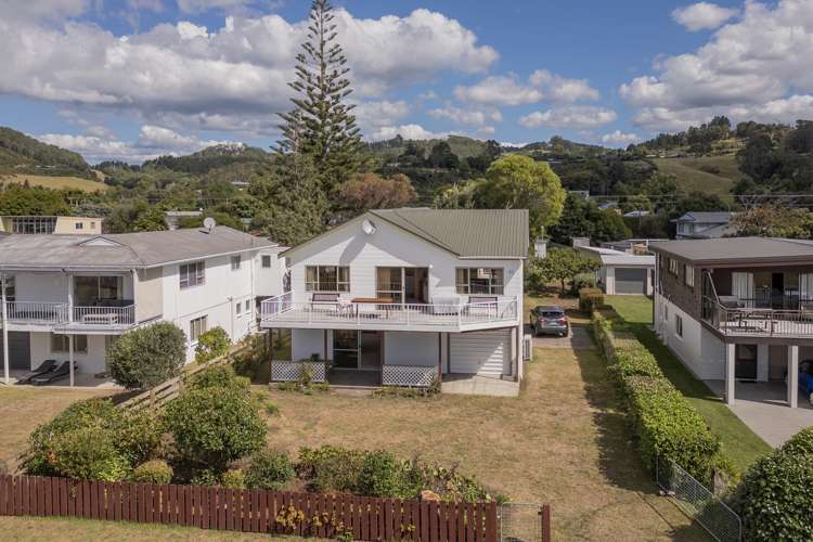 42 Banks Street Cooks Beach_1