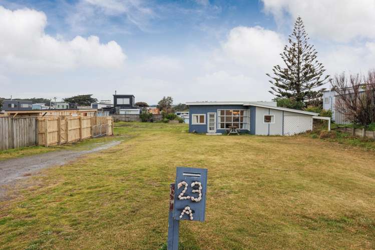 23 Marine Parade South Foxton Beach_12