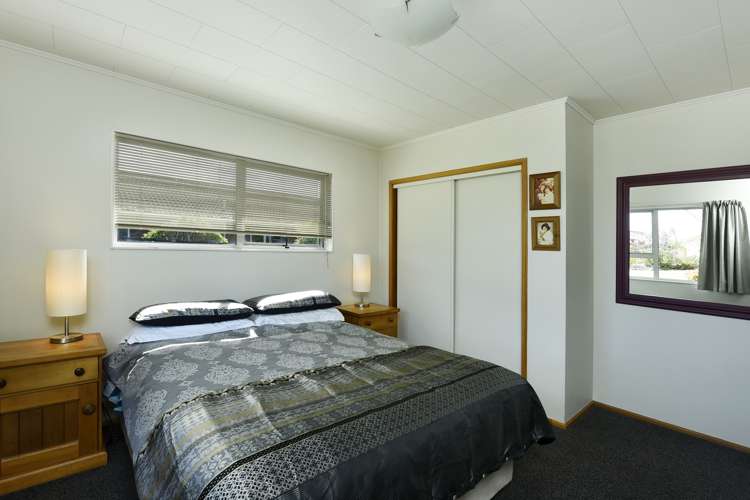 5 Jellicoe Avenue Stoke_11