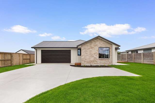 Contemporary elegance in the heart of Matamata