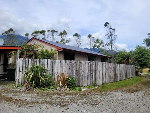 60 Greens Road Franz Josef Glacier_1