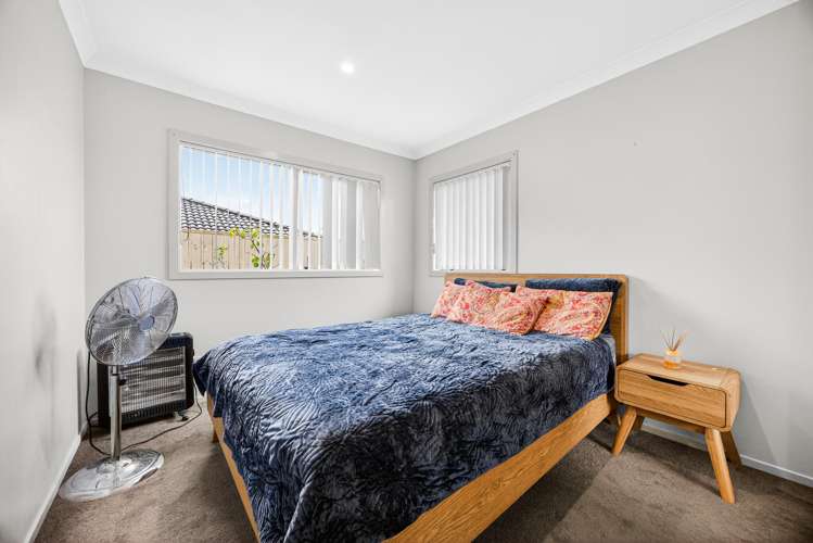 37 Riverglade Parkway Te Atatu South_14