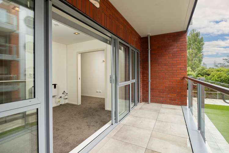 225/4 Wagener Place Mount Albert_11