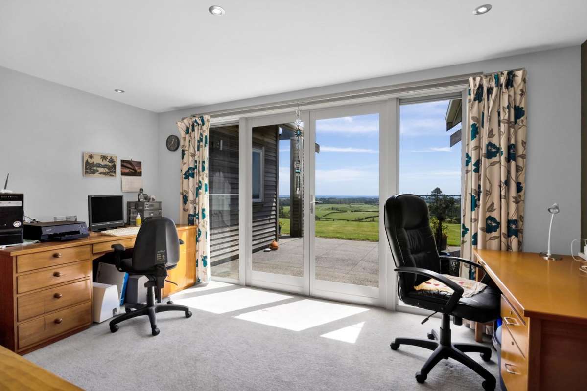 169 Hursthouse Road_3