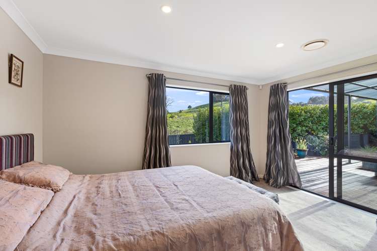 39 Syd Grant Crescent Orewa_21