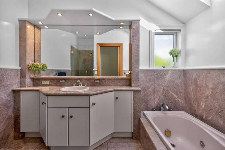 5 Myrtle Street Hutt Central_32