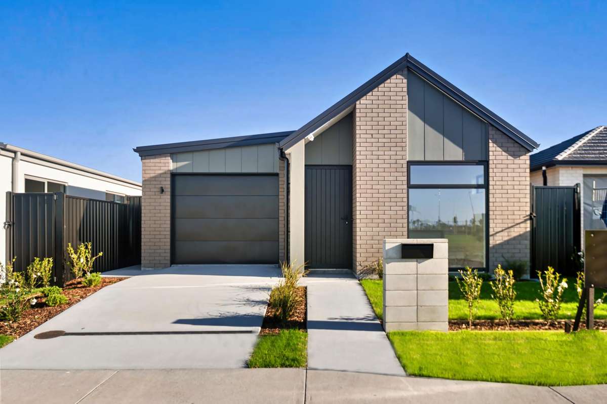 81 Empire Crescent_0