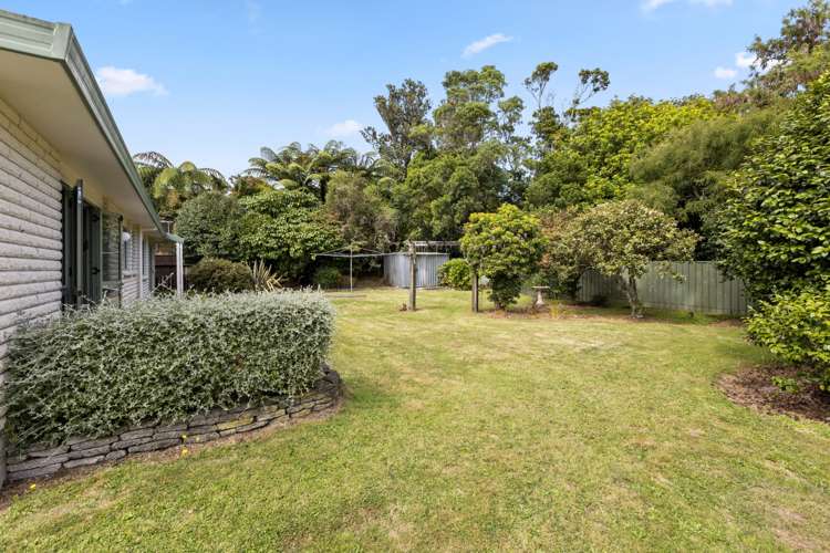 16 Hickford Place Okato_4