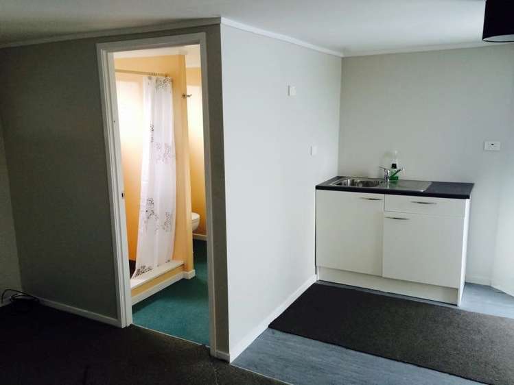 57 Sharland Avenue Manurewa_11