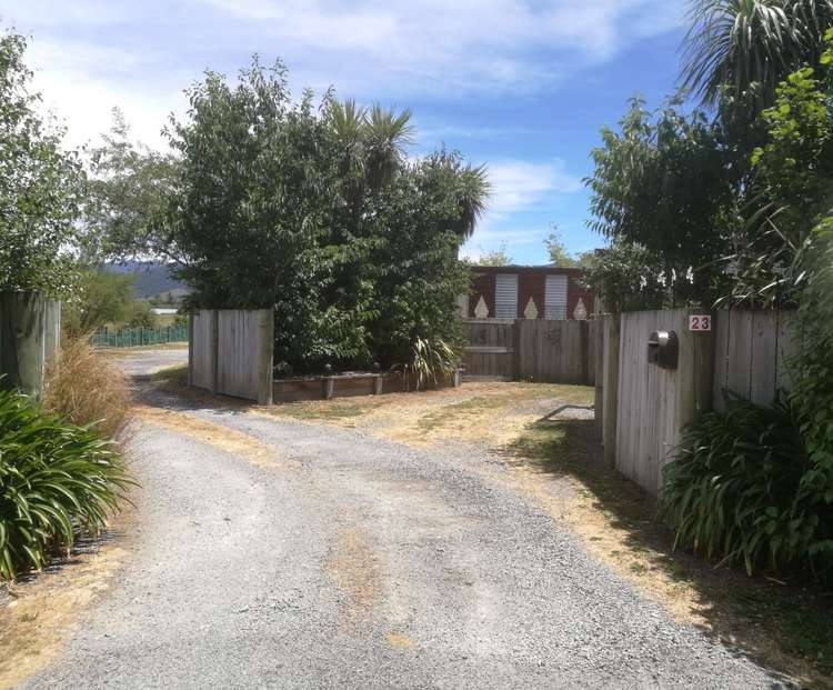 23 Boundary Road Featherston_18