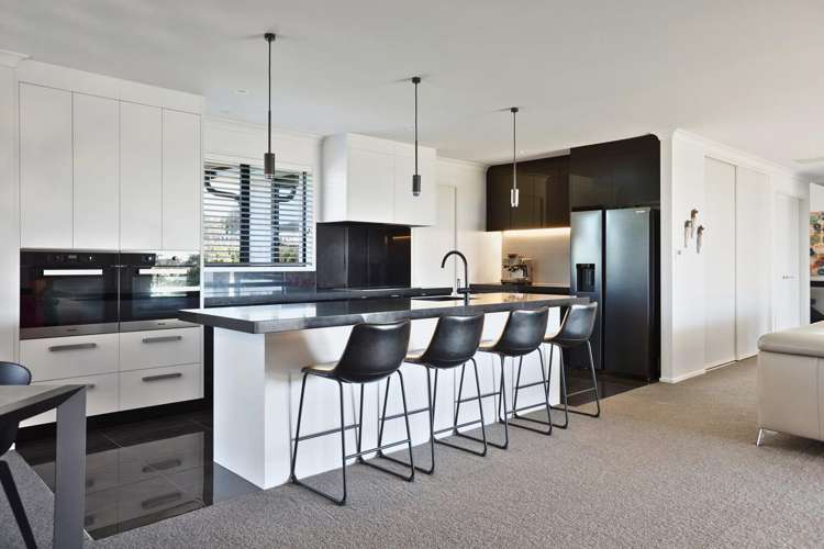 25 Sarona Park Drive Omanawa_7