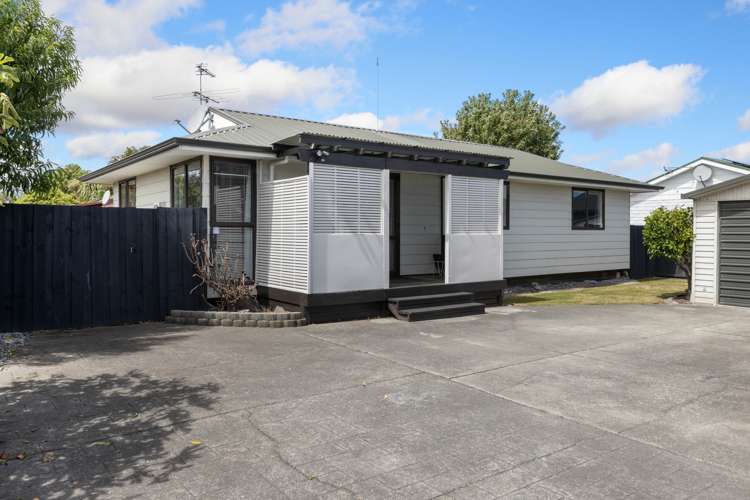 2/27 Vickerys Road Wigram_10