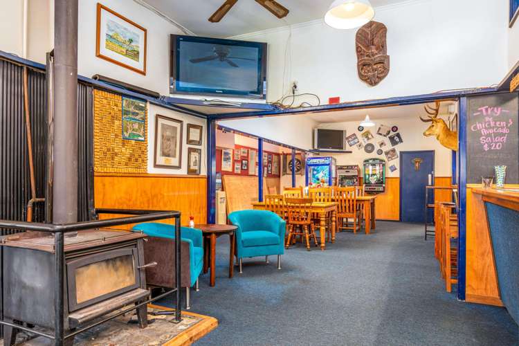 5726 Masterton Castlepoint Road Tinui_17