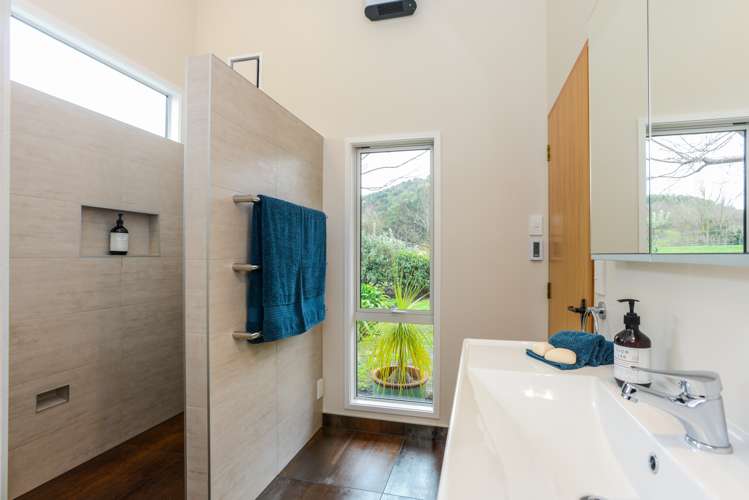 10 Churchill Drive Taradale_15