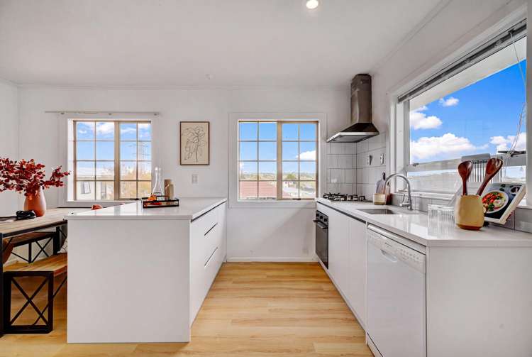 16 Graham Bell Avenue Mount Roskill_12