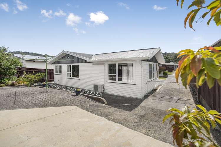 38 Momona Street Wainuiomata_18