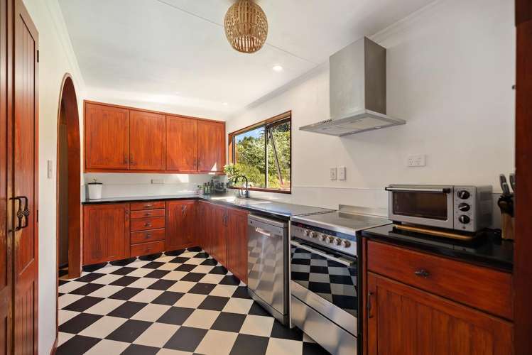 570 Glenorchy-Paradise Road Glenorchy_16