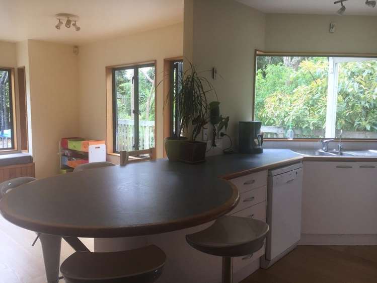 2/75 Raleigh Road Northcote_9