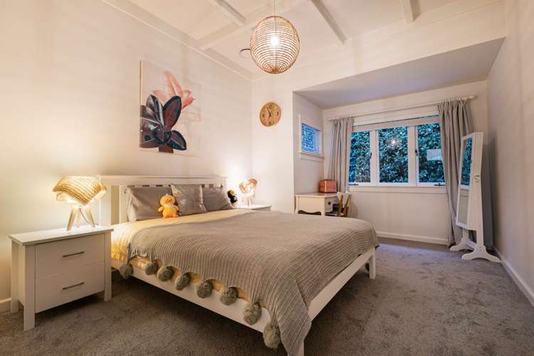 33 Outlook Road Greenhithe_13