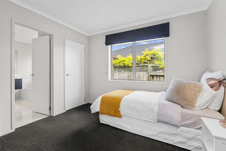 39 Plescher Crescent Leamington_14