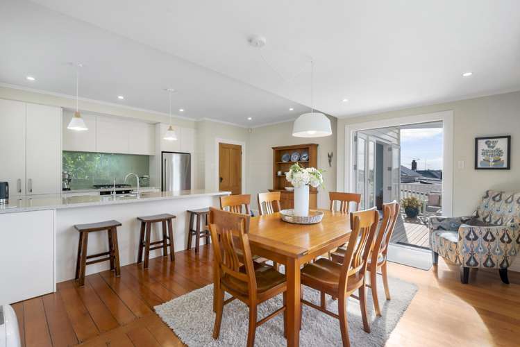 18 Roslyn Terrace Devonport_2