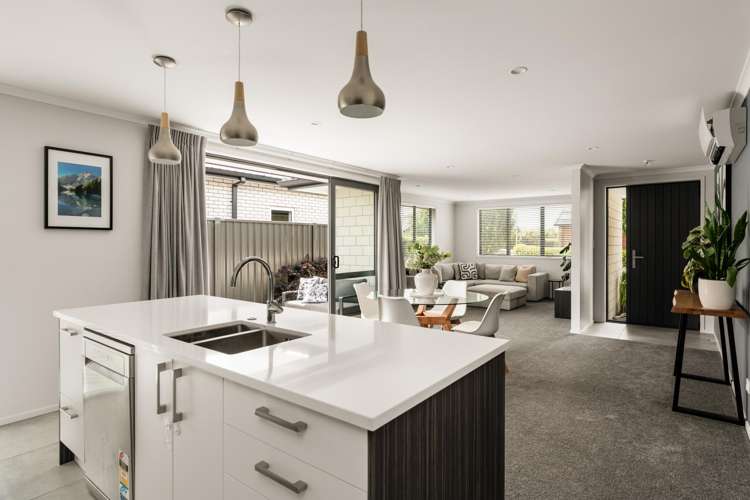 20 Raynor Crescent Pyes Pa_6