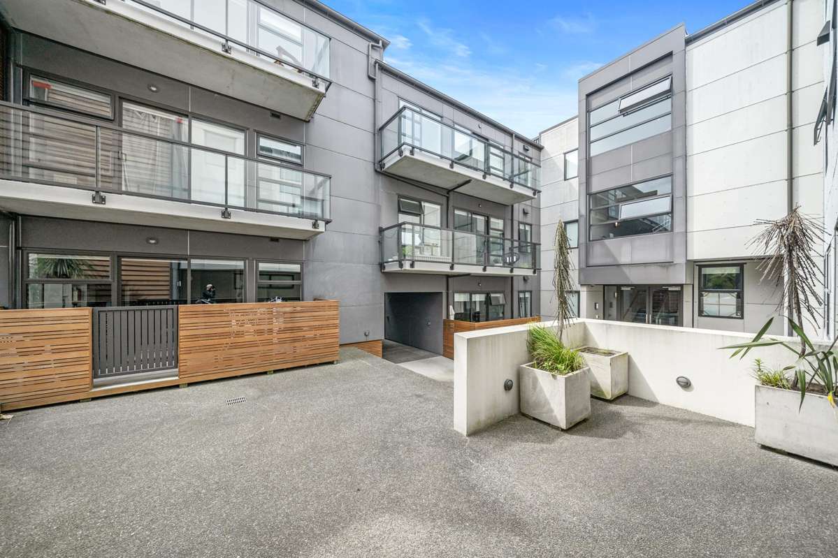 201/181 Tasman Street_5