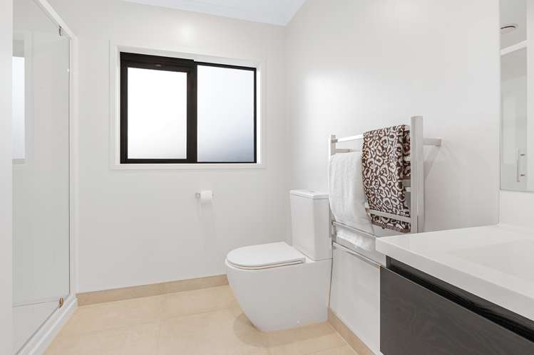 2 Tupuke Lane Horotiu_20