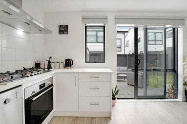 6 Kaman Seasprite Road_2