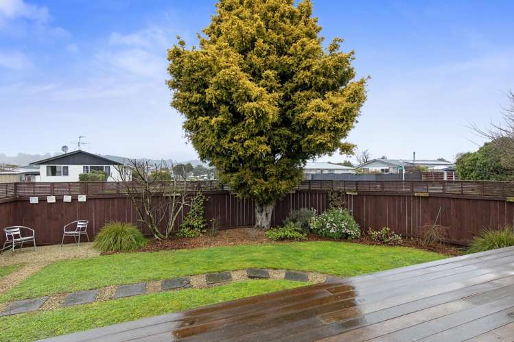 1 Harvard Grove Totara Park_12