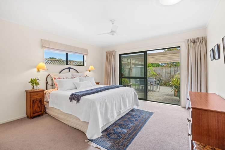 36 Cranbrook Grove Waikanae_10