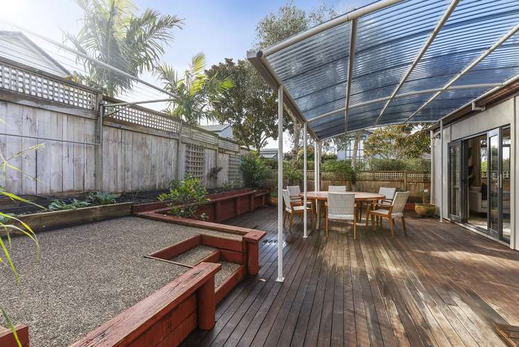 1 Siena Place Te Atatu Peninsula_6