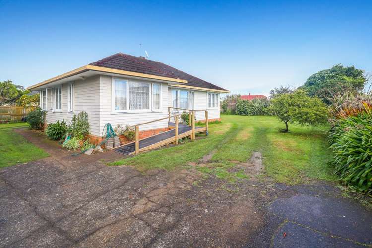 16 London Street Te Atatu Peninsula_1