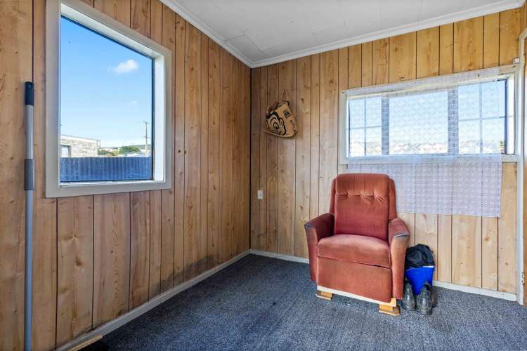 293 Gore Street Bluff_11