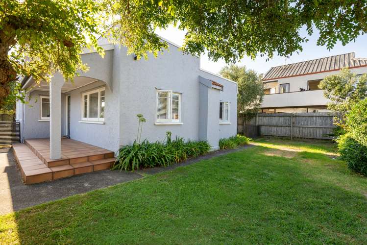 8 Bain Street Mount Maunganui_14