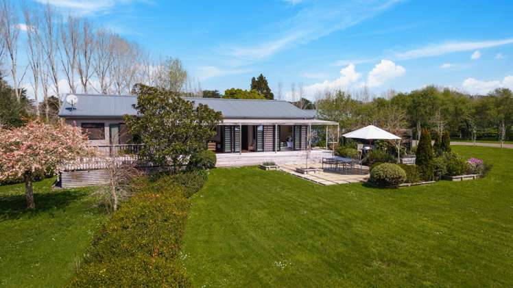 2 Valley Road Waitoki_20