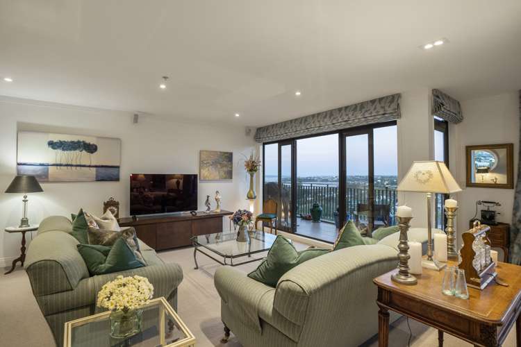 8b/36 James Cook Crescent Remuera_9