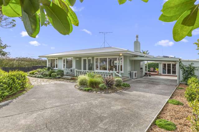 21 Lorenzen Bay Road Raglan_3