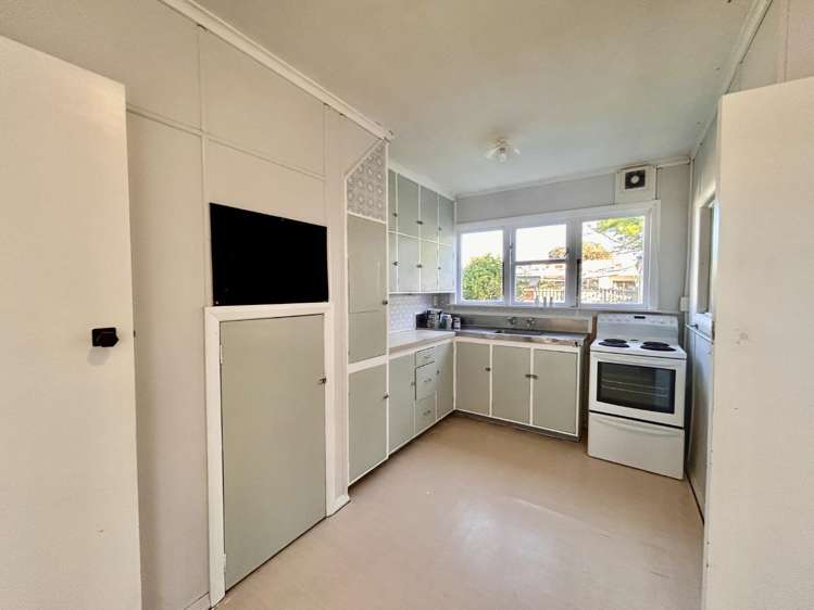 32 Longfellow Avenue Maraenui_4
