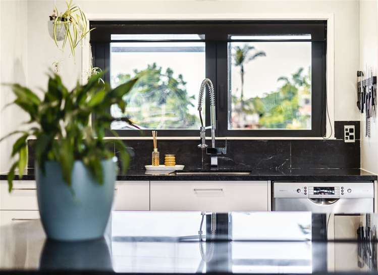 3 Rehia Road Massey_10