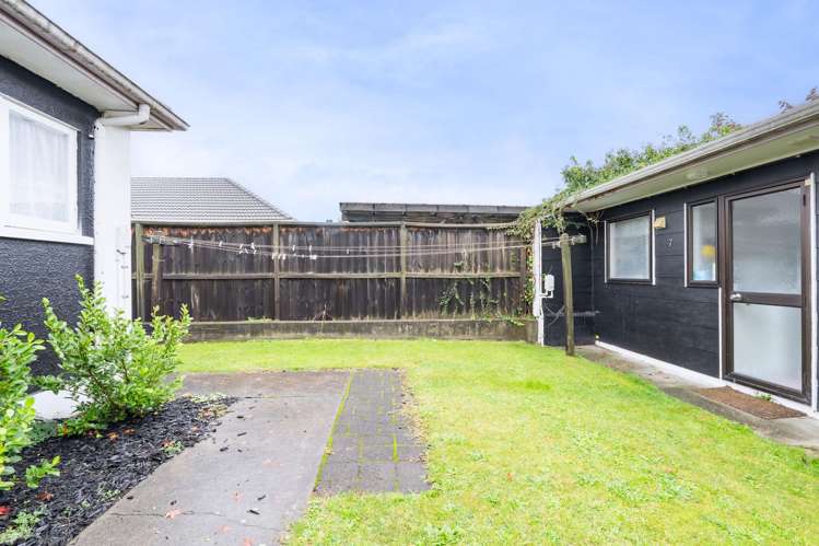 9 Ruihi Street Victoria_6