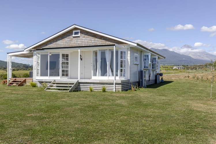 207 Upper Pitone Road Okato_21