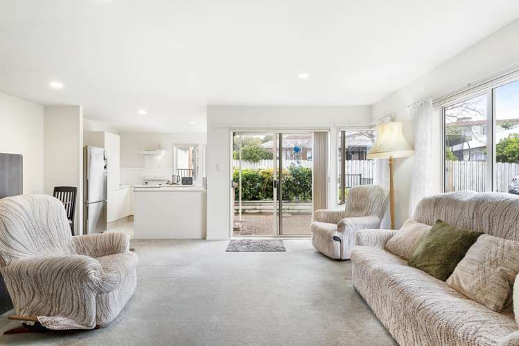 55 The Grove_4