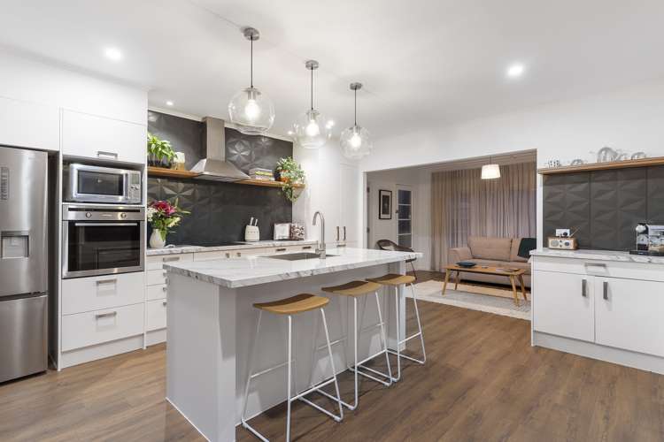 110 Everitt Crescent Whangamata_6