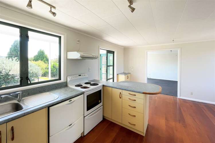 94 Main North Road Otorohanga_5